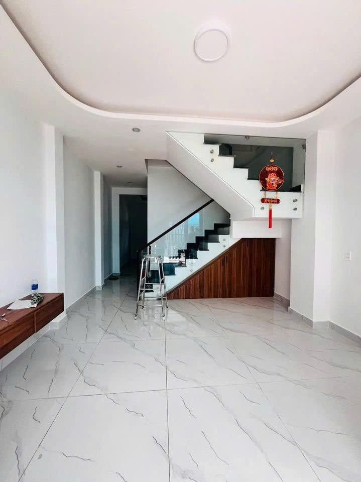 Cho thuê nhà 5 phòng An Sơn Phường 4 Đà Lạt 10 triệu/tháng 15999476