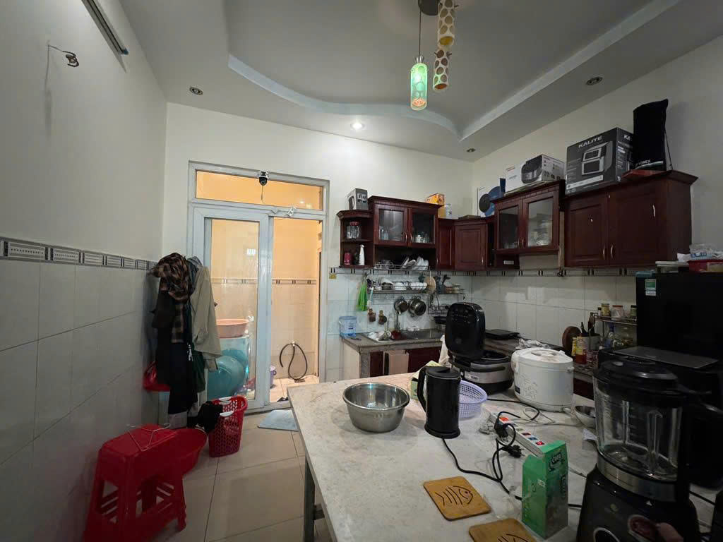 BÁN NHÀ PHƯỜNG THẠNH LỘC, QUẬN 12 – HẺM XE HƠI GẦN HÀ HUY GIÁP

THÔNG TIN PHÁP LÝ RÕ RÀNG 15999480