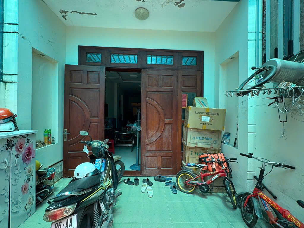 BÁN NHÀ PHƯỜNG THẠNH LỘC, QUẬN 12 – HẺM XE HƠI GẦN HÀ HUY GIÁP

THÔNG TIN PHÁP LÝ RÕ RÀNG 15999480