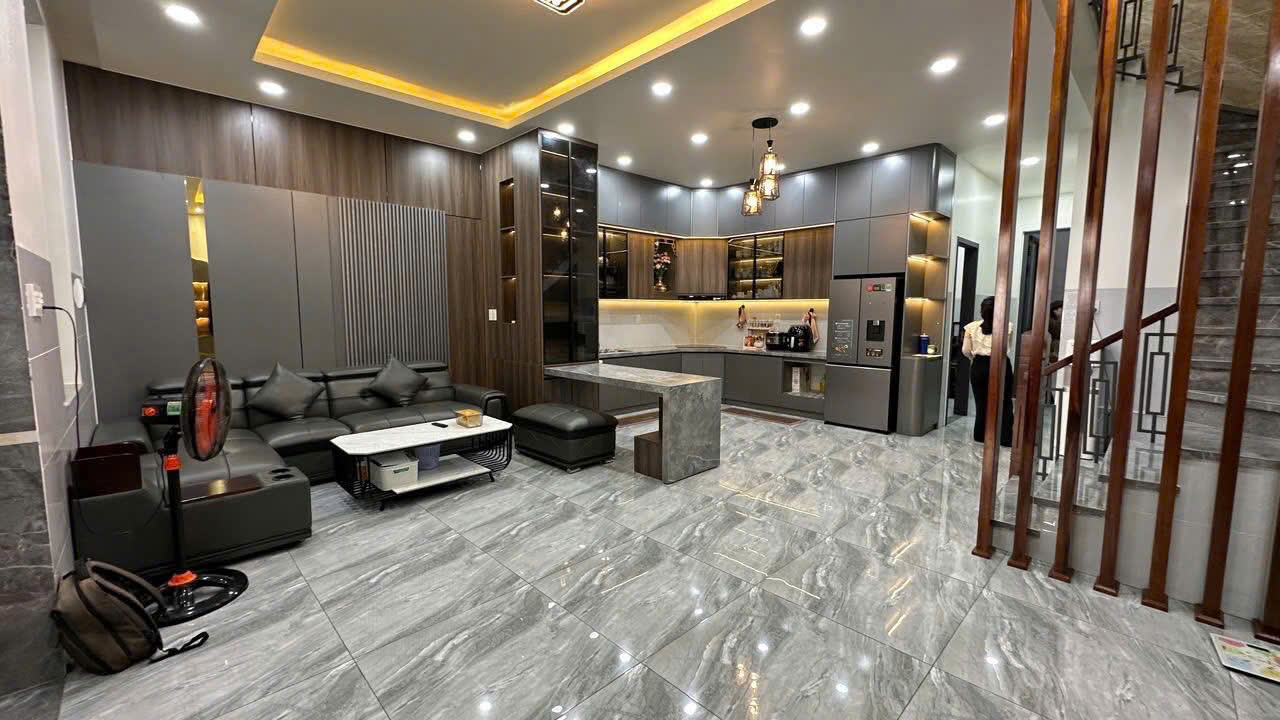Nhà 3 Tầng Mới Đẹp Gần Biển Đường Oto Gần Biển Nha Trqang 15999496