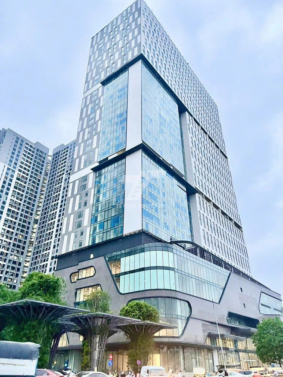 CHÍNH CHỦ CHO THUÊ VĂN PHÒNG HẠNG A – ROX TOWER, GOLDMARK CITY  VIEW ĐẸP – DIỆN TÍCH LINH HOẠT – 15999505