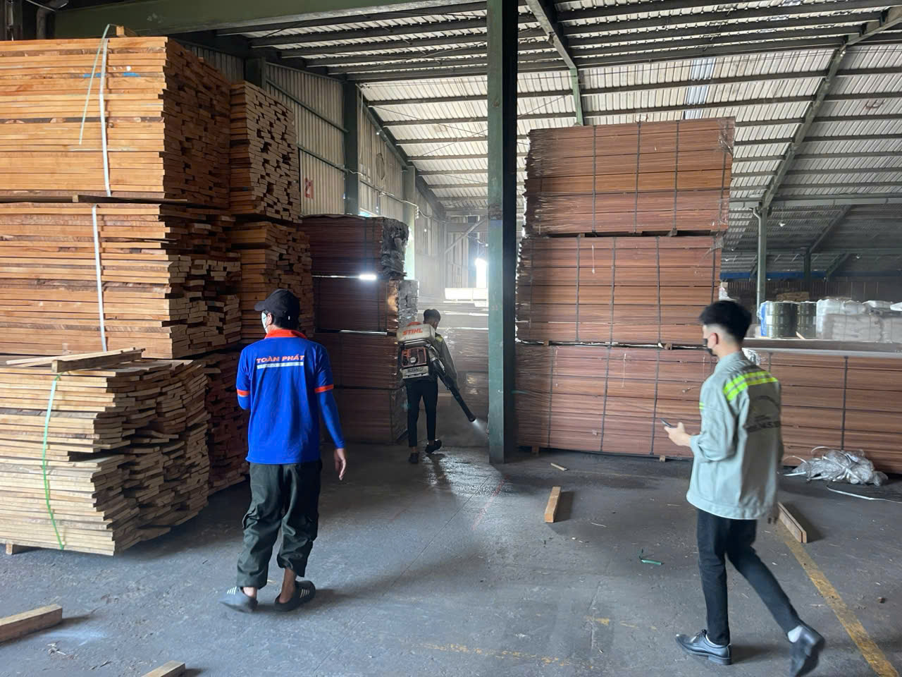 Cho thuê kho, nhà xưởng, đất tại Đường 10, Phường Dĩ An, Dĩ An, Bình Dương diện tích 1000m2 15999522