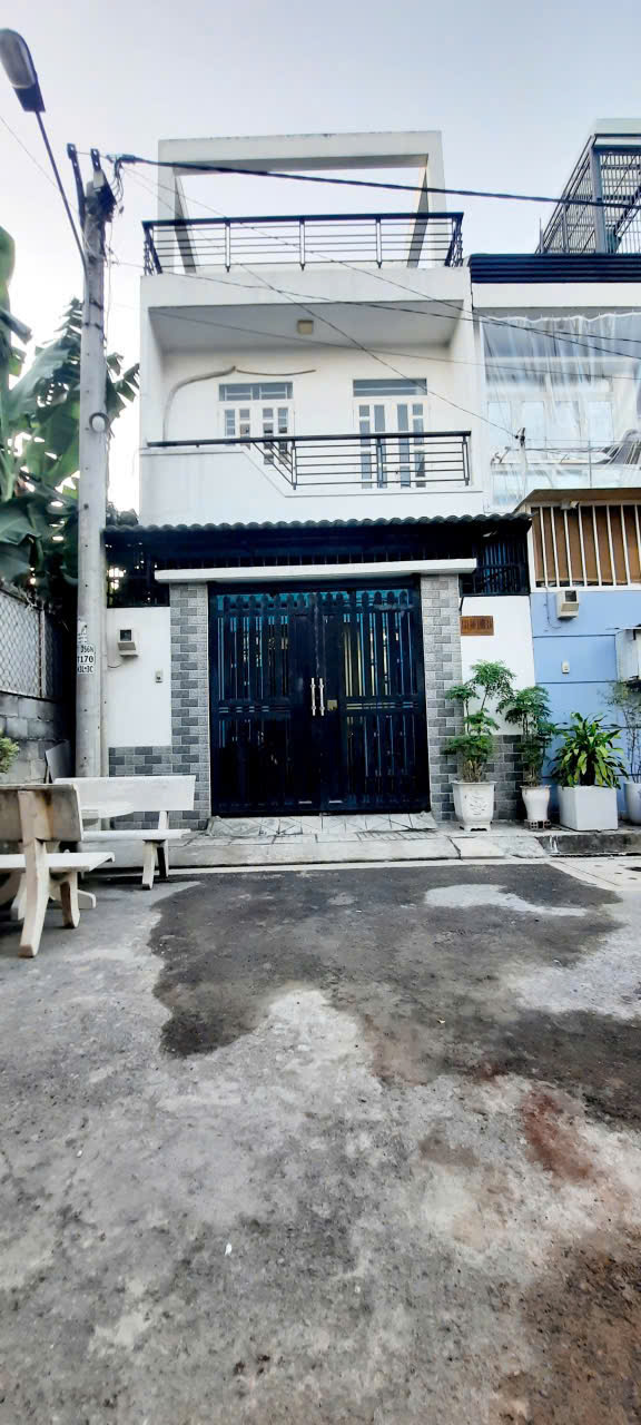 Bán nhà khu dân trí cao an ninh tốt đường số 6 linh xuân thủ đức tphcm LH0909428959. 15999549