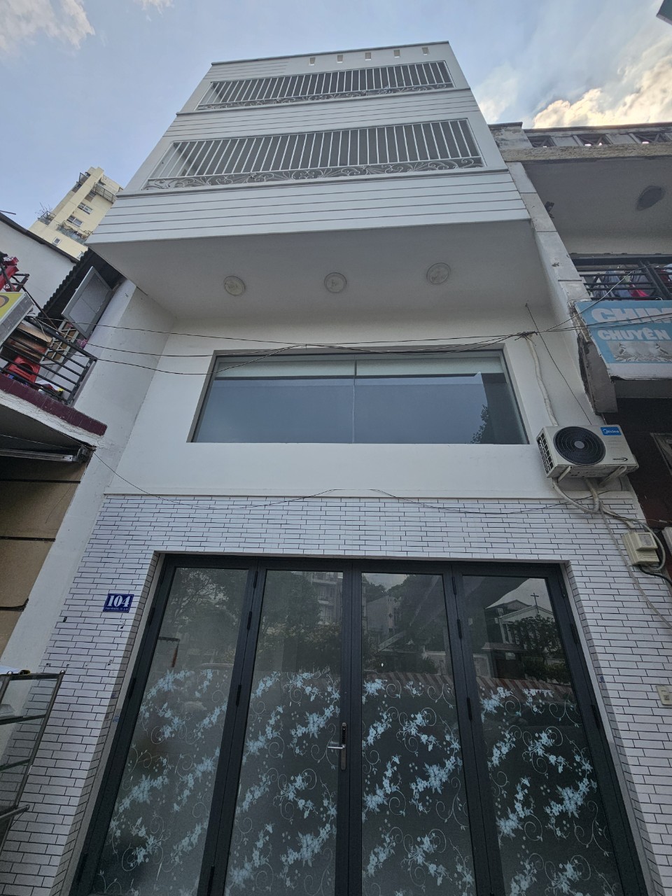 Bán Nhà 4 Tầng Mặt Tiền Phạm Văn Đồng - Phường 3 - Gò Vấp 15999585
