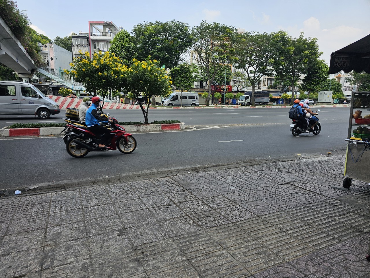 Bán Nhà 4 Tầng Mặt Tiền Phạm Văn Đồng - Phường 3 - Gò Vấp 15999585