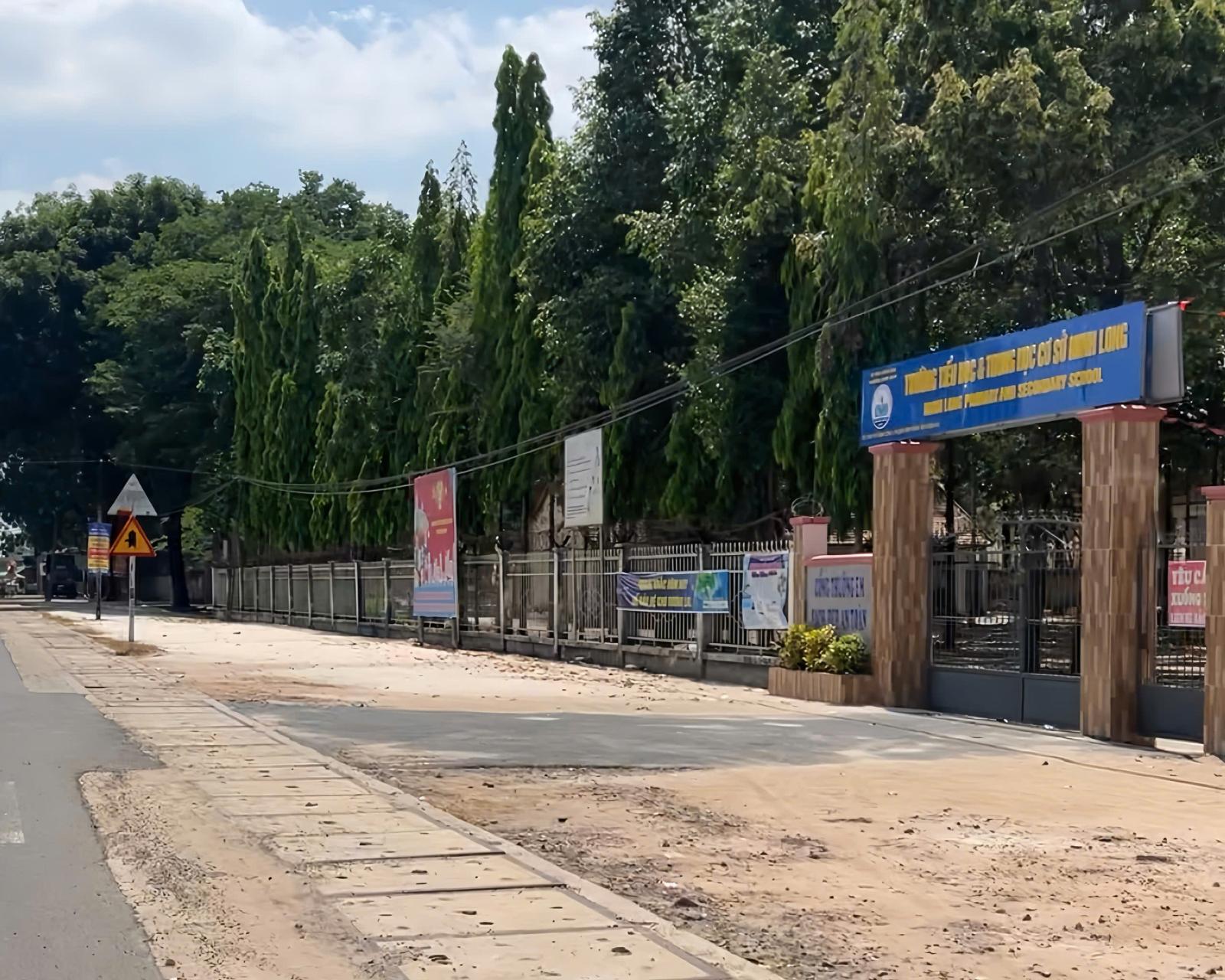Đất đẹp giá tốt ngay trung tâm Minh Long Chơn Thành 15999616
