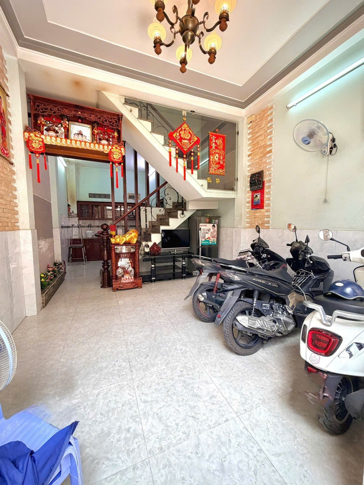 LÊ VĂN QUỚI HIẾM CÓ NHÀ 40M2 4 TẦNG 4PN 3WC SÂN THƯỢNG SHR NHỈNH 4 TỶ 15999617
