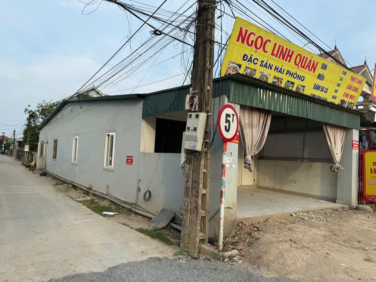 CẦN CHO THUÊ MB KINH DOANH CÓ VỊ TRÍ ĐẸP ĐỐI DIỆN VSIP LUXSHARE HƯNG NGUYÊN - THỊ TRẤN HƯNG NGUYÊN 15999732