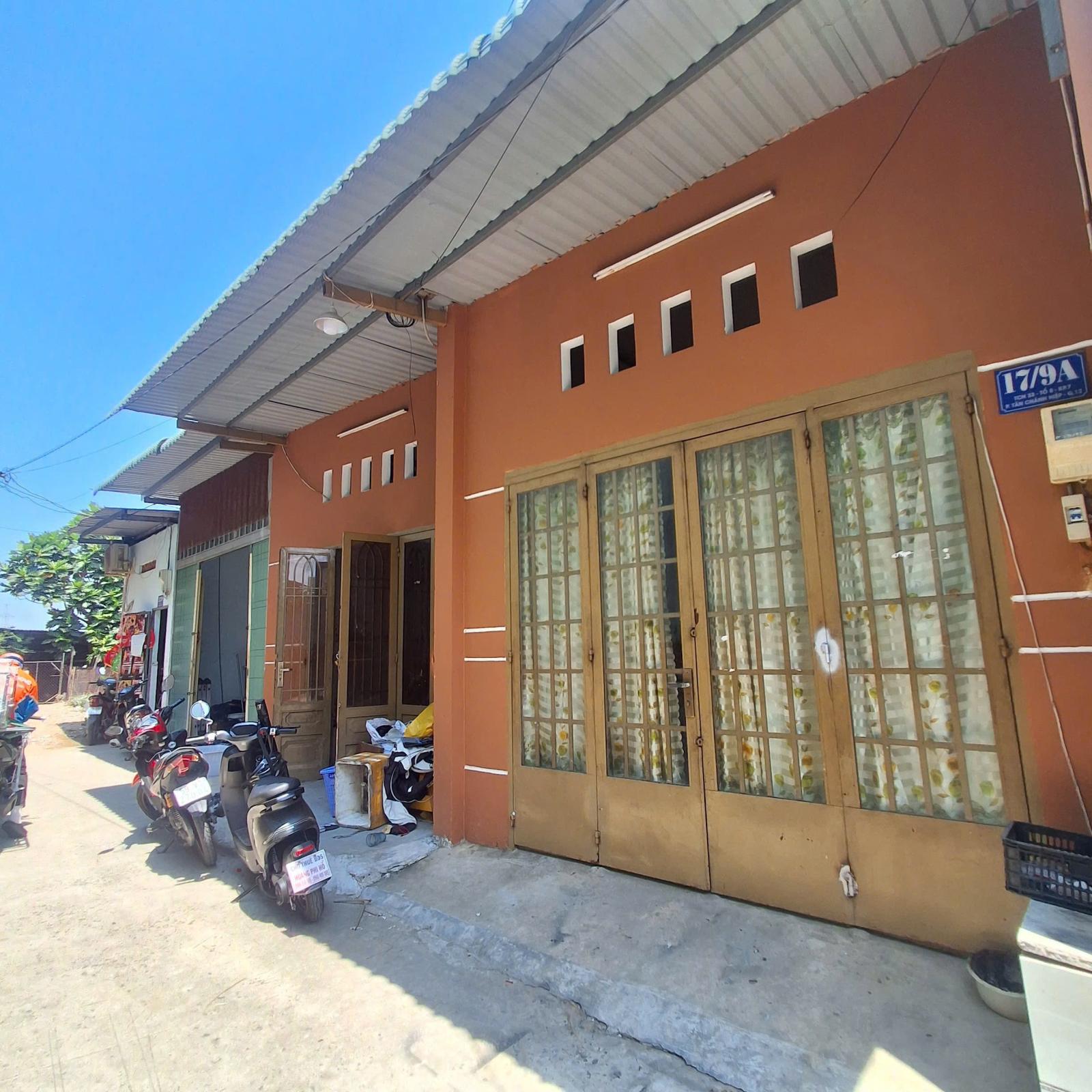 Nhà 1 lầu 4mx14m 3PN kế bên công viên phần mềm quang trung q12  15999766