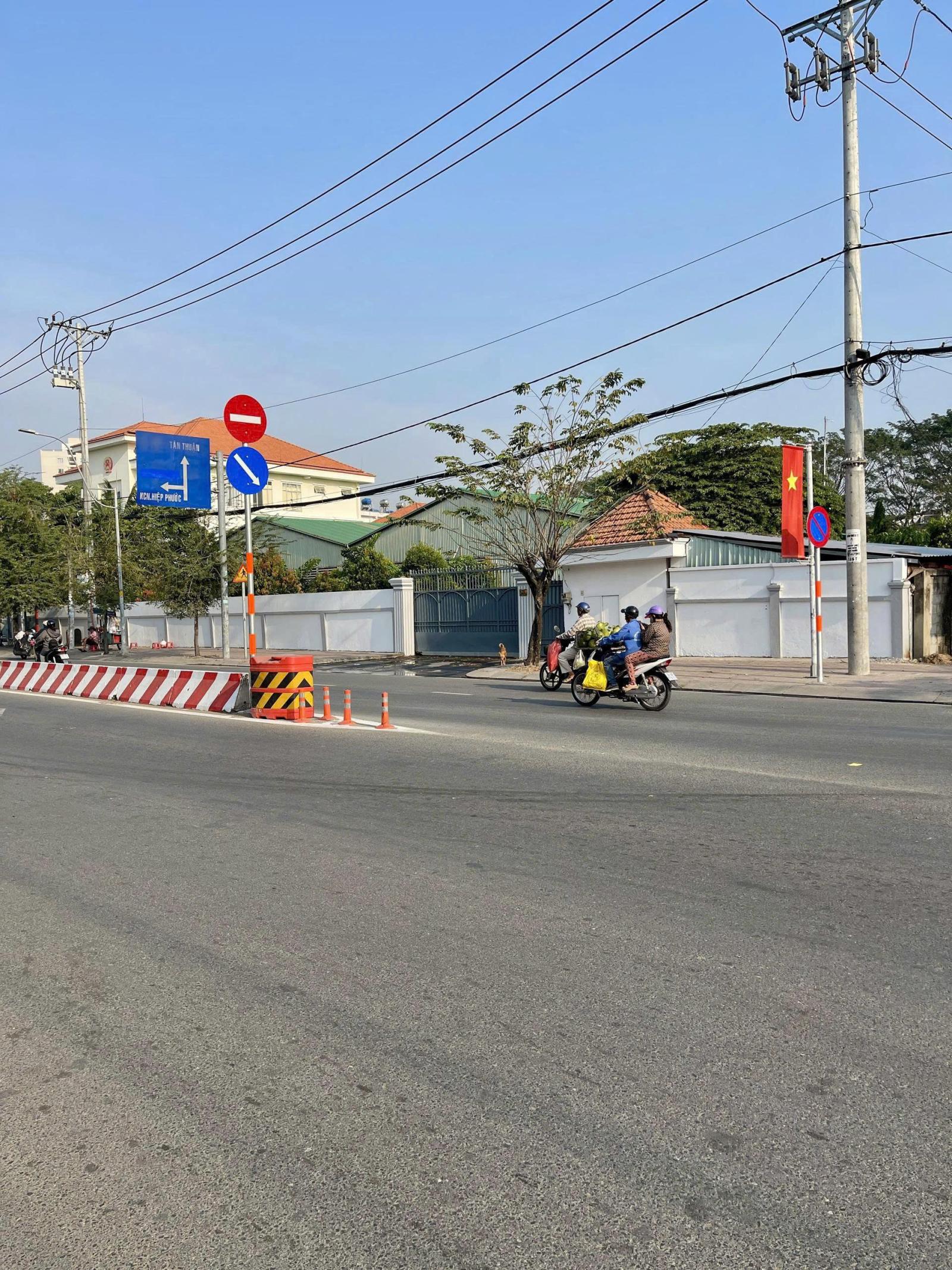 Bán 6.125m² đất+ nhà xưởng mặt tiền đường Huỳnh Tấn Phát, Nhà Bè, Pháp lý đầy đủ 15999794