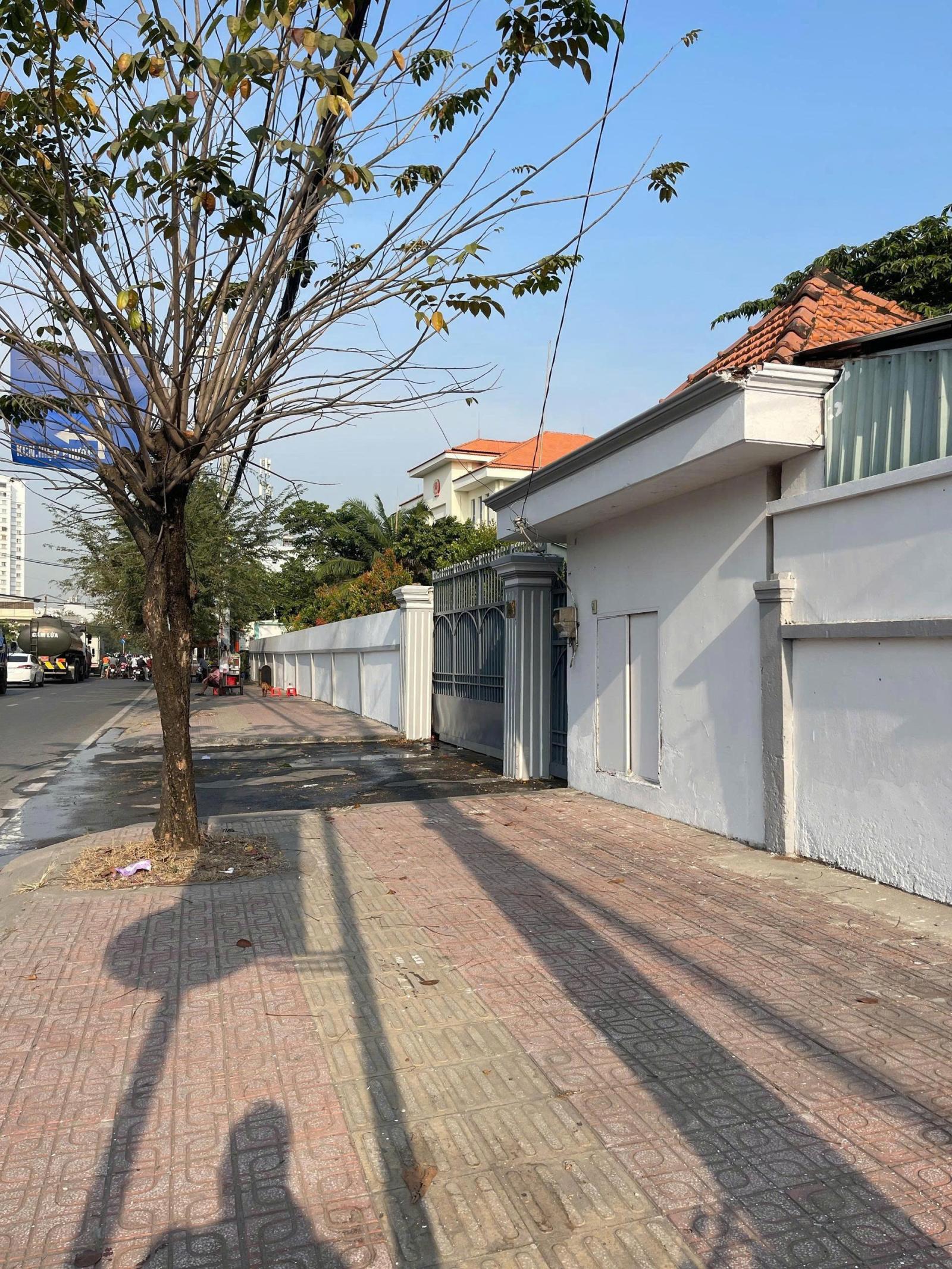 Bán 6.125m² đất+ nhà xưởng mặt tiền đường Huỳnh Tấn Phát, Nhà Bè, Pháp lý đầy đủ 15999794