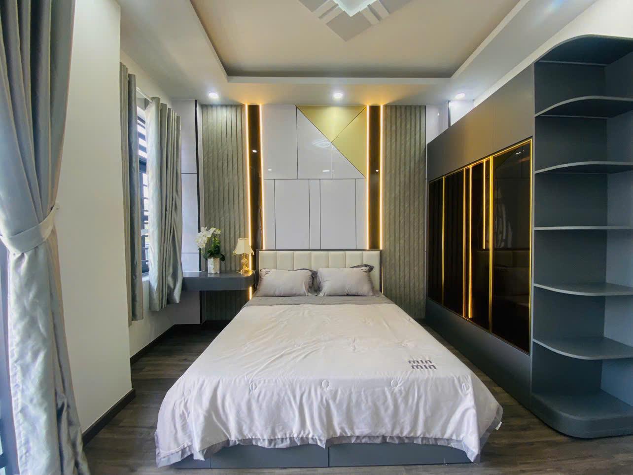 Chú Minh cần bán căn nhà hẻm Huỳnh Tấn Phát mới ởi, nhà 3 tầng, giá 6.35 tỷ 15999800