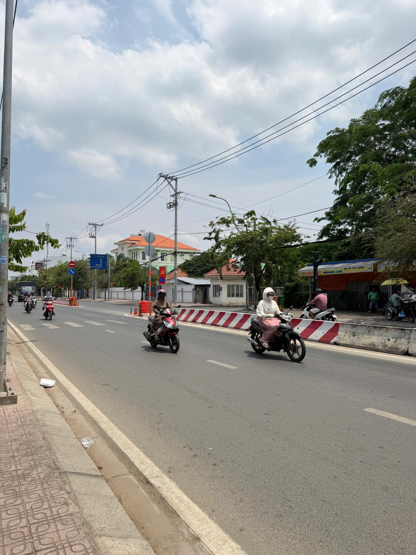 Bán 1.167m² đất mặt tiền rộng, vị trí đẹp, pháp lý đầy đủ mặt tiền Huỳnh Tấn Phát, Nhà Bè 15999804