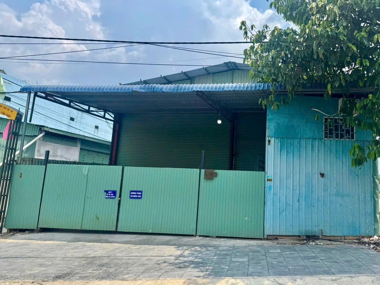 BÁN NHÀ XƯỞNG GÓC 2 MẶT TIỀN – DÒNG TIỀN SẴN Vị trí: Nguyễn Thị Tươi – Dĩ An, tỉnh Bình Dương 15999836