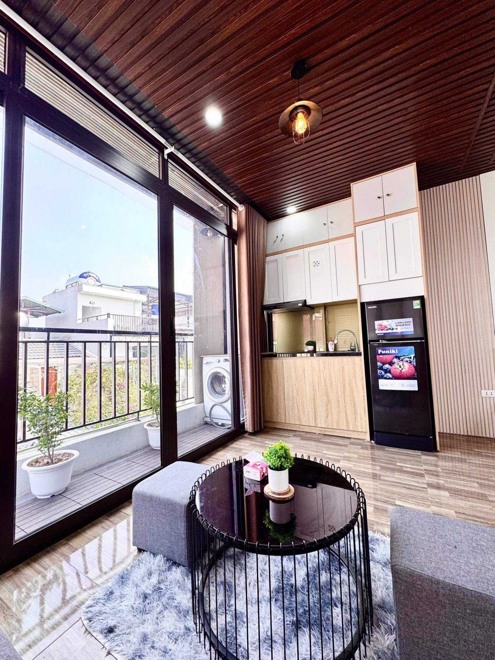 BÁN CHDV Ô TÔ TRÁNH - GARA - KINH DOANH 7 Tầng Phố Nguyễn Văn Cừ 80m2 X 28.6 tỷ Long Biên. 15999892