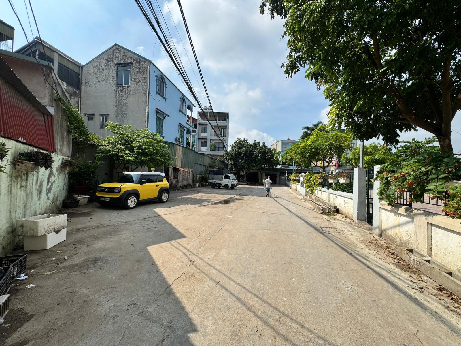 BÁN 70M2 ĐẤT PHỐ NGỌC TRÌ- Ô TÔ VÀO ĐẤT - NỞ HẬU - LÔ GÓC 12.2 tỷ Long Biên-Hà Nội. 15999894