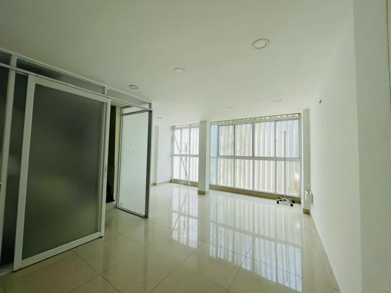 CHÍNH CHỦ BÁN NHÀ QUẬN 3 - TRUNG TÂM GIÁO DỤC THUÊ 30 TRIỆU/THÁNG Giá Siêu Đầu Tư 15999909