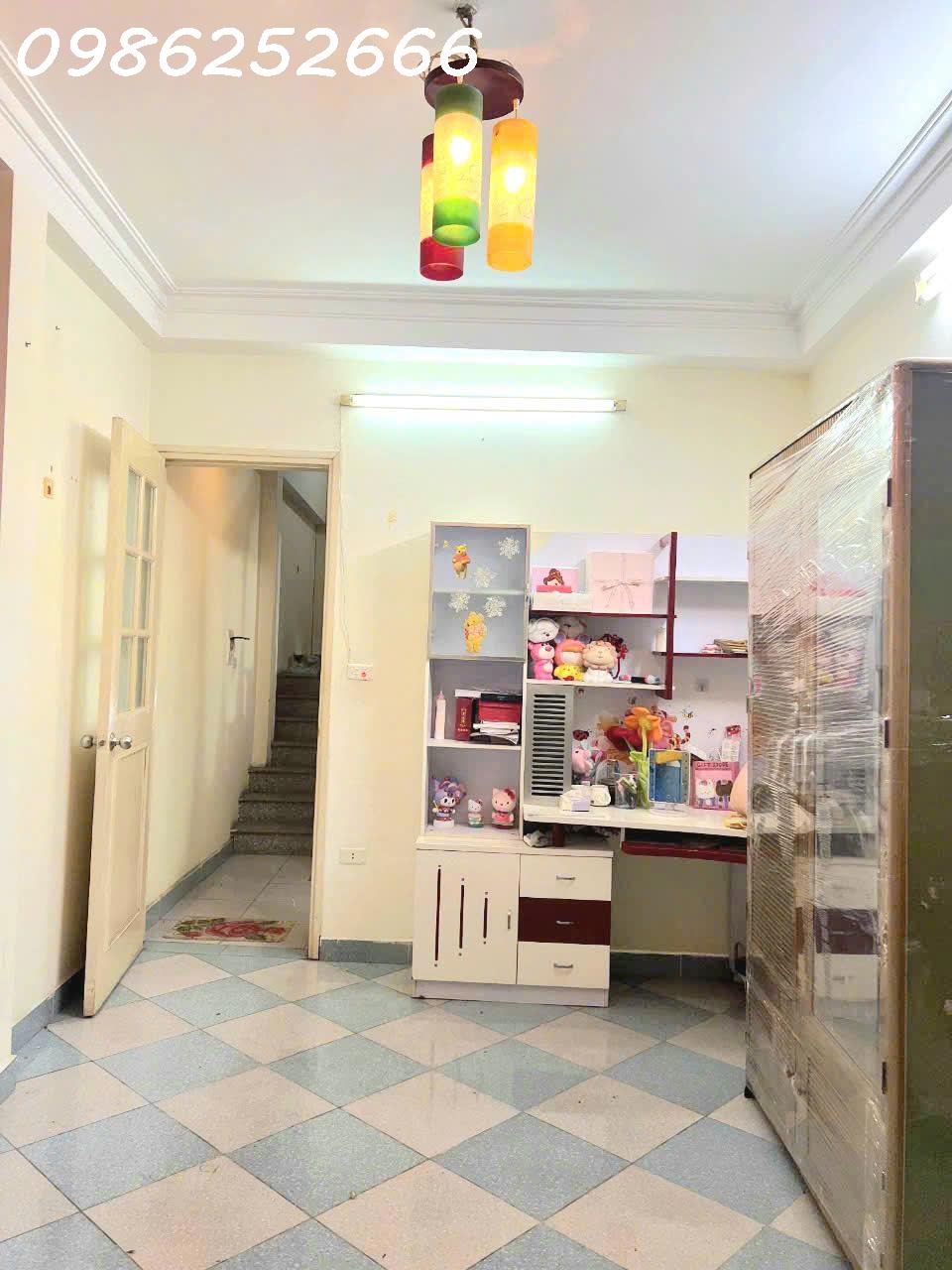 CHO THUÊ NHÀ ĐẸP MẶT TIỀN RỘNG GIÁ 13,5 TRIỆU/THÁNG 15999917
