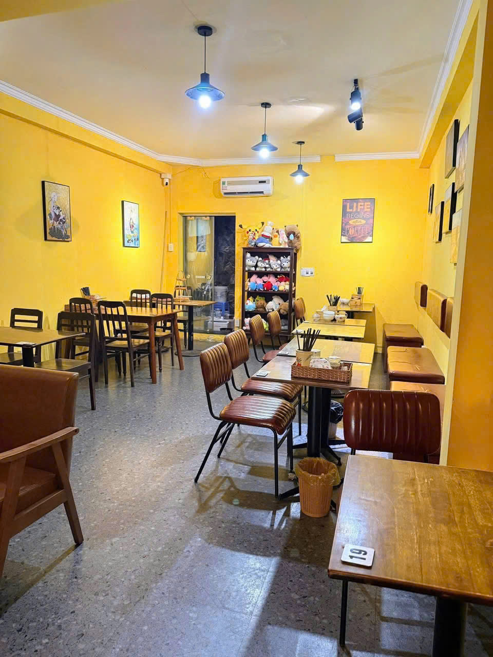 SANG NHƯỢNG QUÁN LẨU và CƠM VĂN PHÒNG TẠI QUẬN 3, THÀNH PHỐ HỒ CHÍ MINH 15999933