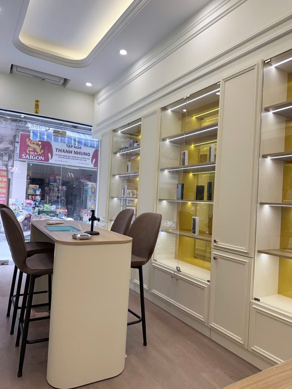MẶT BẰNG ĐẸP- GIÁ TỐT Sang Nhượng Gấp Cửa Hàng Điện Thoại Tại 71 Trung Liệt - Đống Đa- Hà Nội 16000003