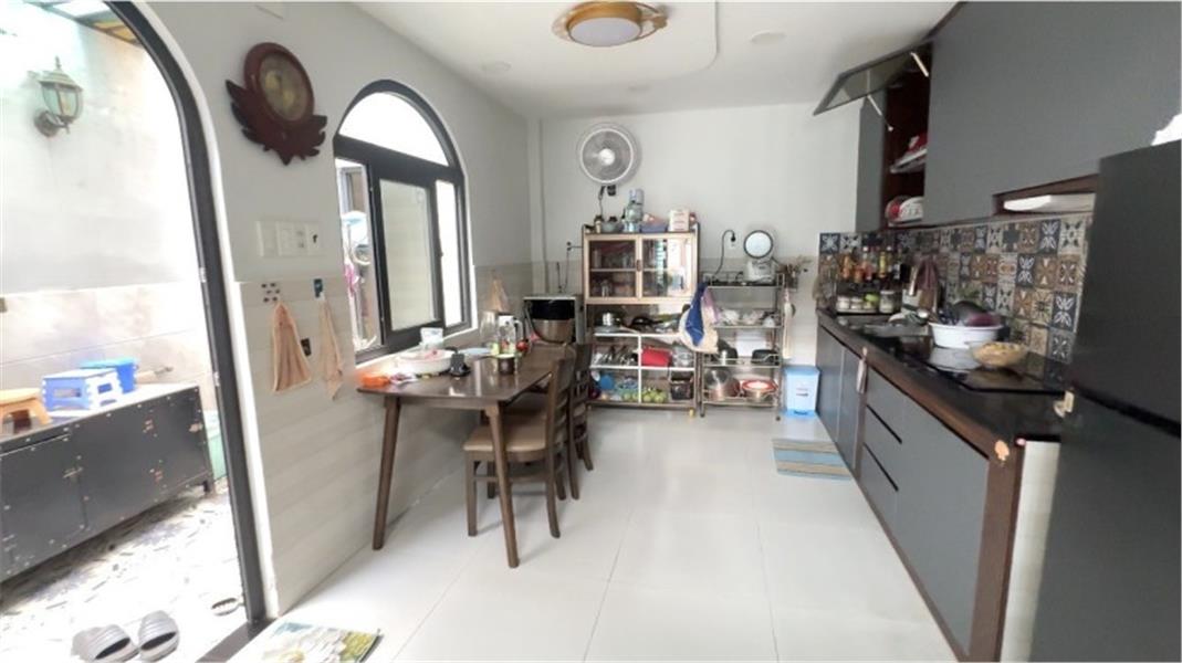NHÀ GIÁ TỐT – 70M² – Ở NGAY - 3.35 Tỷ - Gần chợ Tam Bình - Chung cư Saigon Avenue 16000006