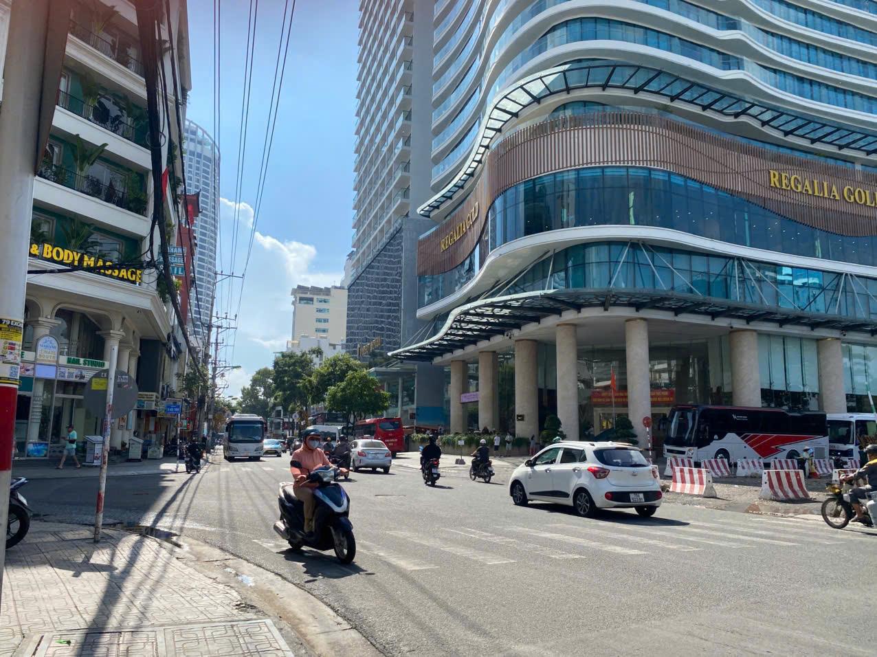 CHO THUÊ NHÀ MẶT TIỀN NGUYỄN THỊ MINH KHAI – TRUNG TÂM NHA TRANG - 50trieeu/th 16000009