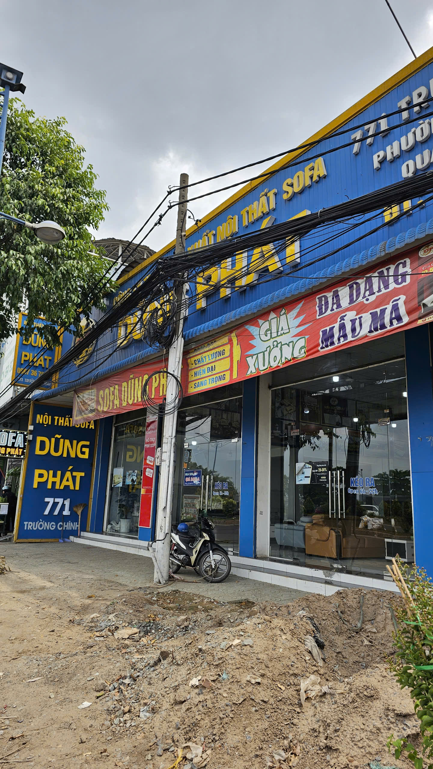 Đất khủng ~700m2 Mặt tiền Trường Chinh đang làm showroom giá 150 tỷ - Tây Thạnh _ Tân Phú 16000058