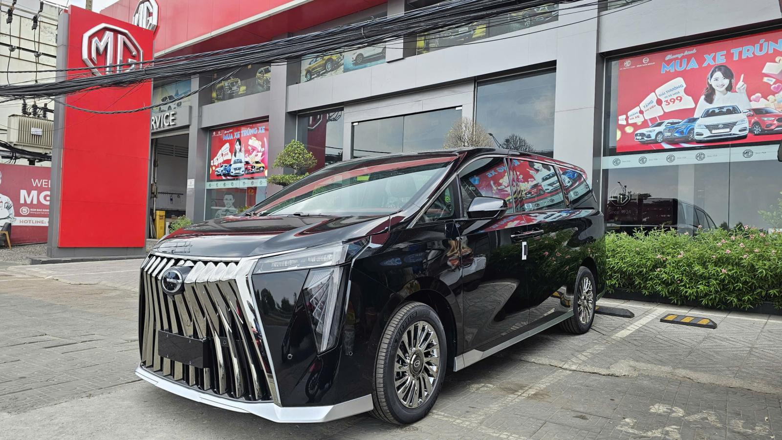 Đất khủng ~700m2 Mặt tiền Trường Chinh đang làm showroom giá 150 tỷ - Tây Thạnh _ Tân Phú 16000058
