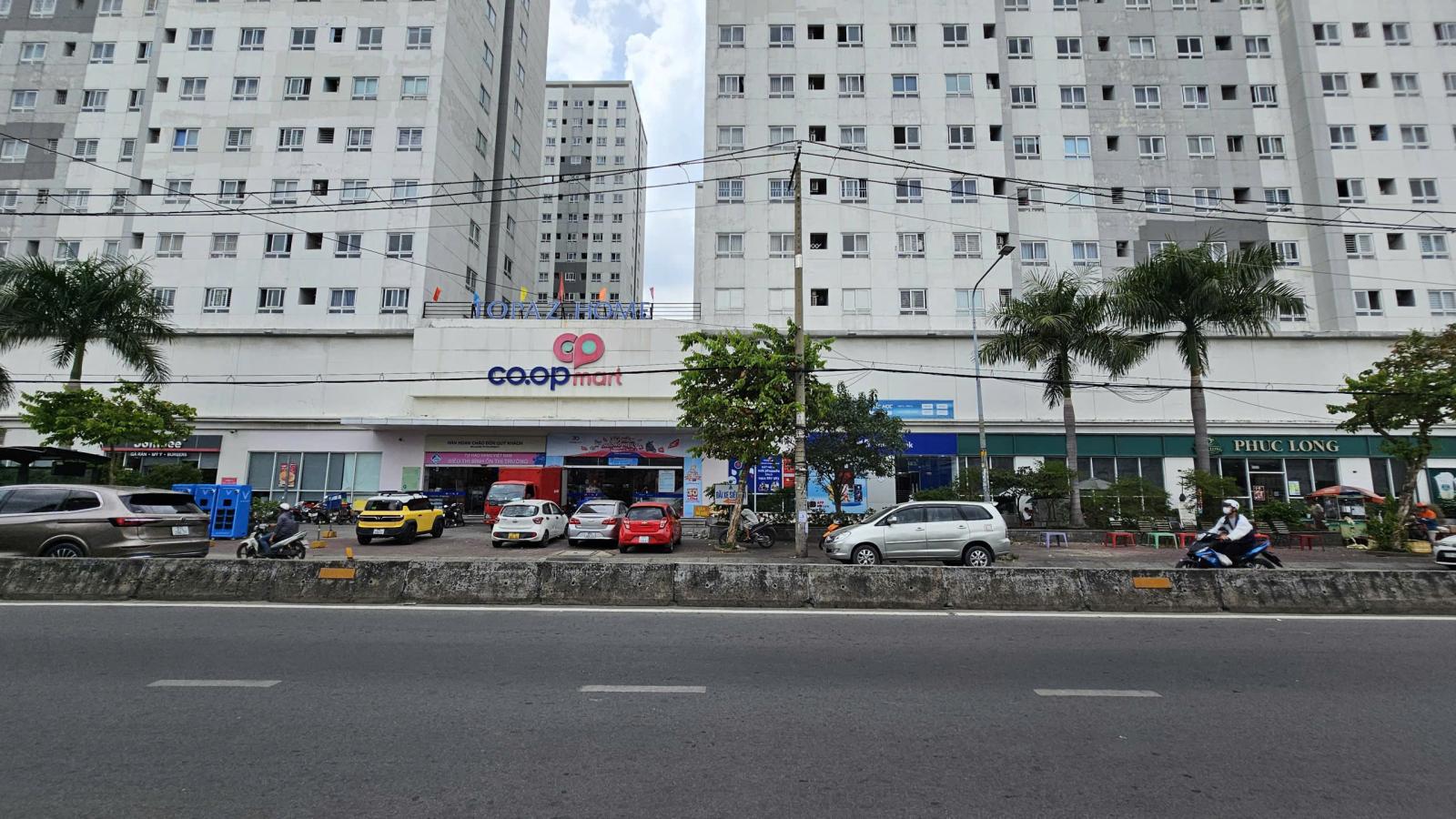 Đất khủng ~700m2 Mặt tiền Trường Chinh đang làm showroom giá 150 tỷ - Tây Thạnh _ Tân Phú 16000058