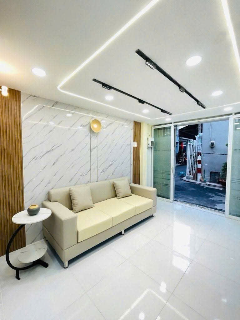 Tân Phú - 3 T.y Nhỉnh - Hẻm 1/ - Hẻm 4M - Lô Góc - KO LG - Full Nội Thất - Gần Chợ,Trường Học - 16000071
