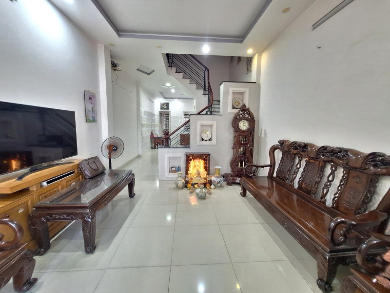 Bán nhà đường Đỗ Xuân Hợp, Phước Long B, Q9, Thủ Đức, TP HCM. DT  56m2, 4 tầng, sổ hồng. Giá 7.4 tỷ 16000119