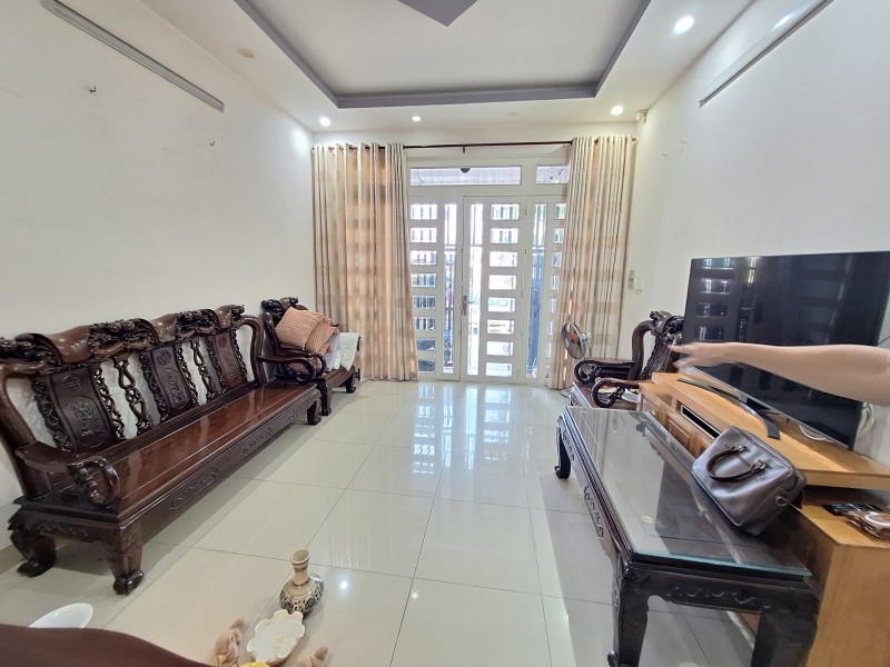 Bán nhà đường Đỗ Xuân Hợp, Phước Long B, Q9, Thủ Đức, TP HCM. DT  56m2, 4 tầng, sổ hồng. Giá 7.4 tỷ 16000119