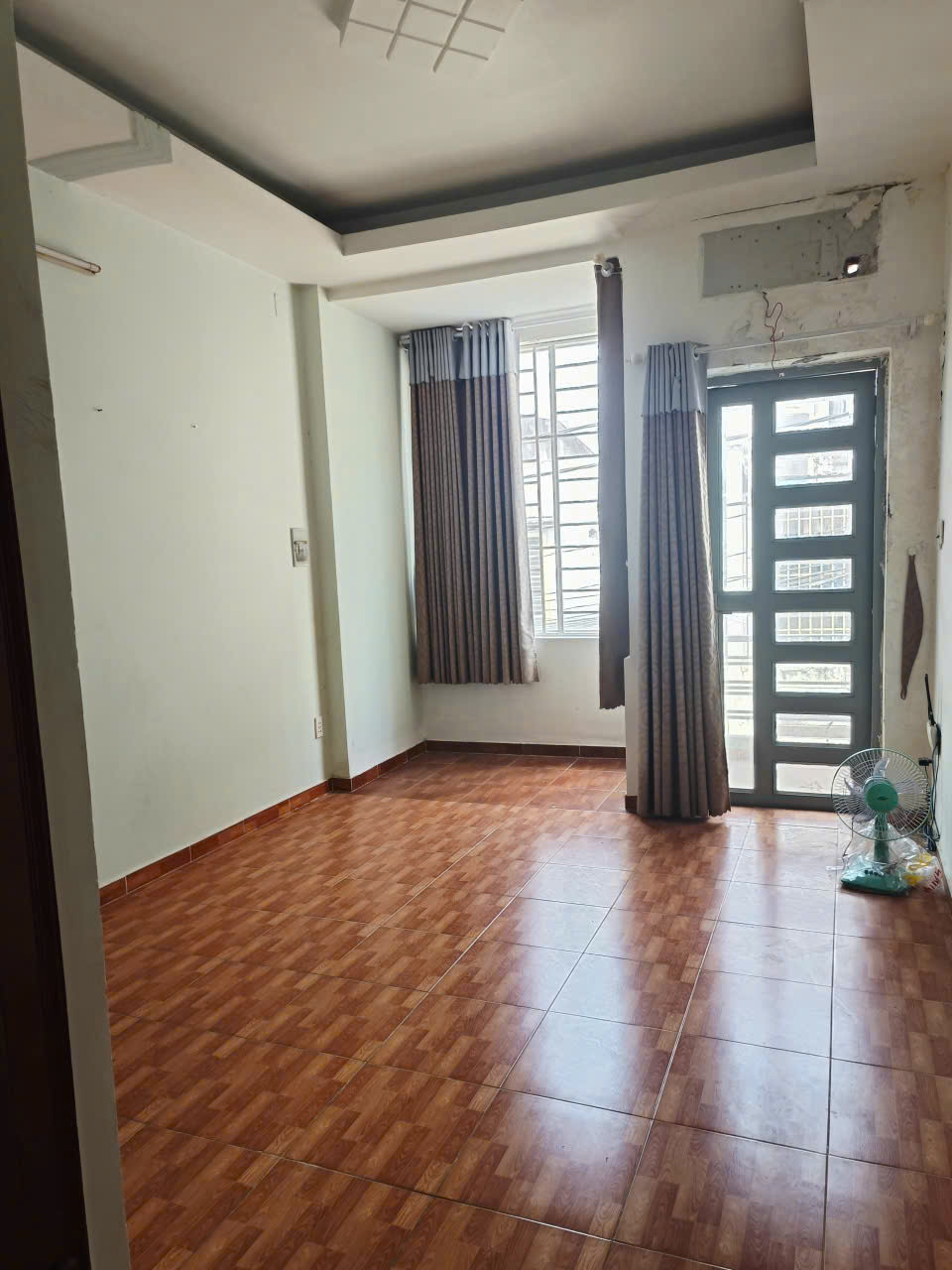 TÌM ĐÂU RA NHÀ 3 TẦNG ĐẸP - SÁT PHẠM VĂN ĐỒNG - CHỈ 8.6 TỶ 16000133