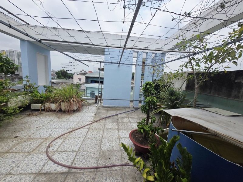 Bán nhà 3 Tầng có sân thượng 147m2,Ngang 6M,đường 3 ô tô,gần Vincom Dĩ An 16000134