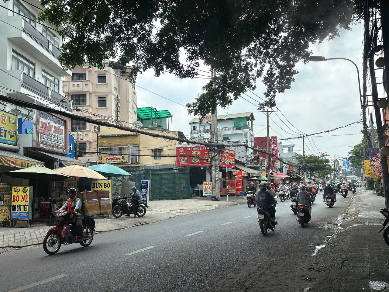 Bán MTKD Phạm Văn Chiêu DT lớn 333m2 ngang 9m cấp 4 tiện xây tòa nhà KD đa nghề chỉ 39 tỷ. 16000138