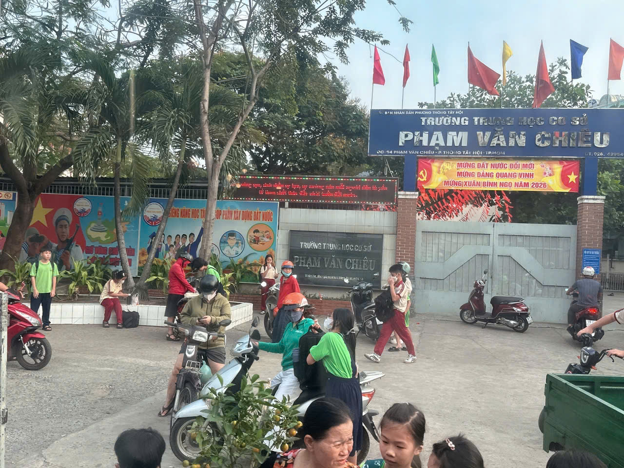 Bán MTKD Phạm Văn Chiêu DT lớn 333m2 ngang 9m cấp 4 tiện xây tòa nhà KD đa nghề chỉ 39 tỷ. 16000138