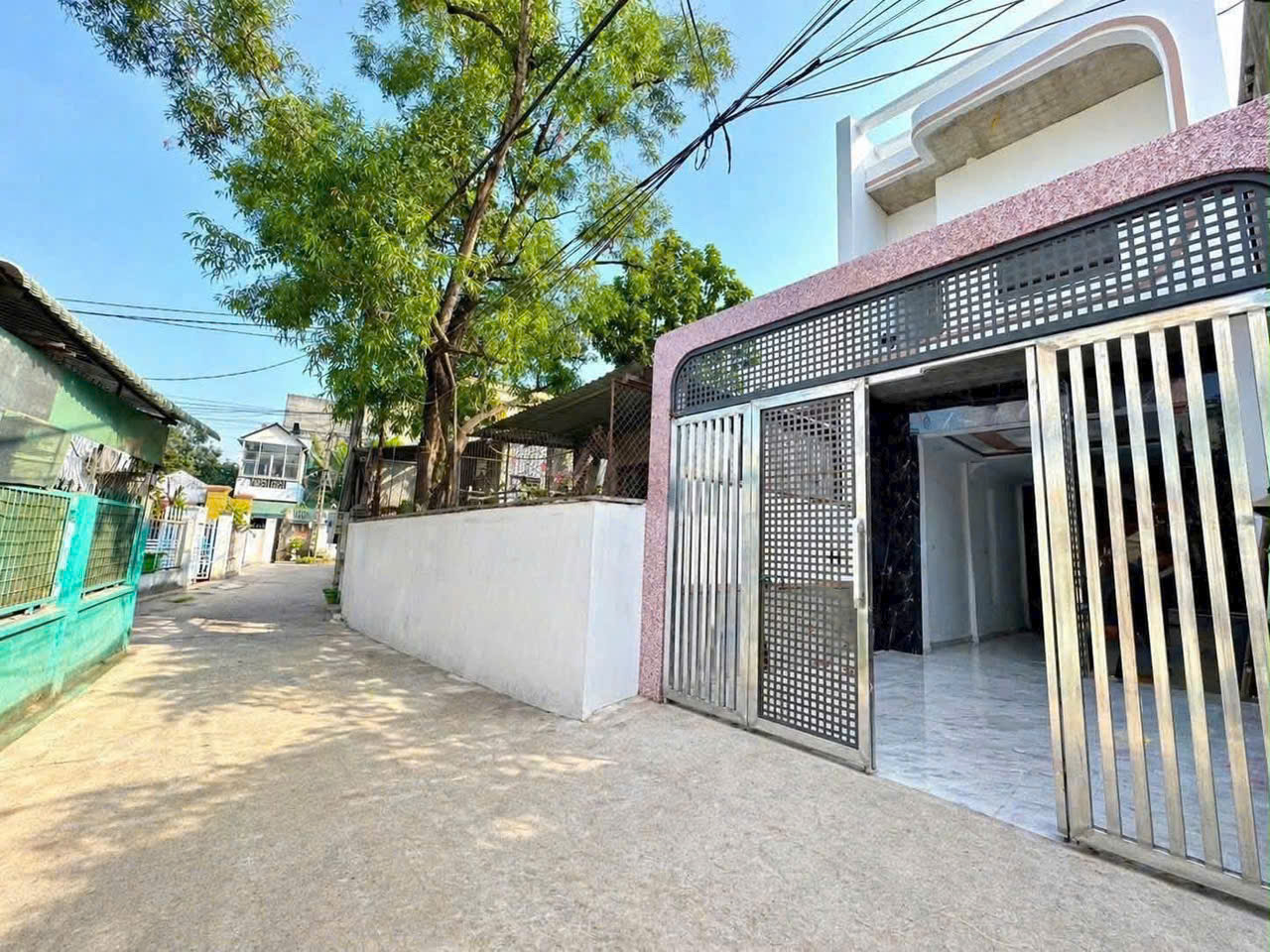 Bán nhà 2 Tầng Biên Hòa,SHR đường xe hơi,gần BV SingMark,chợ Bến Gỗ 16000162