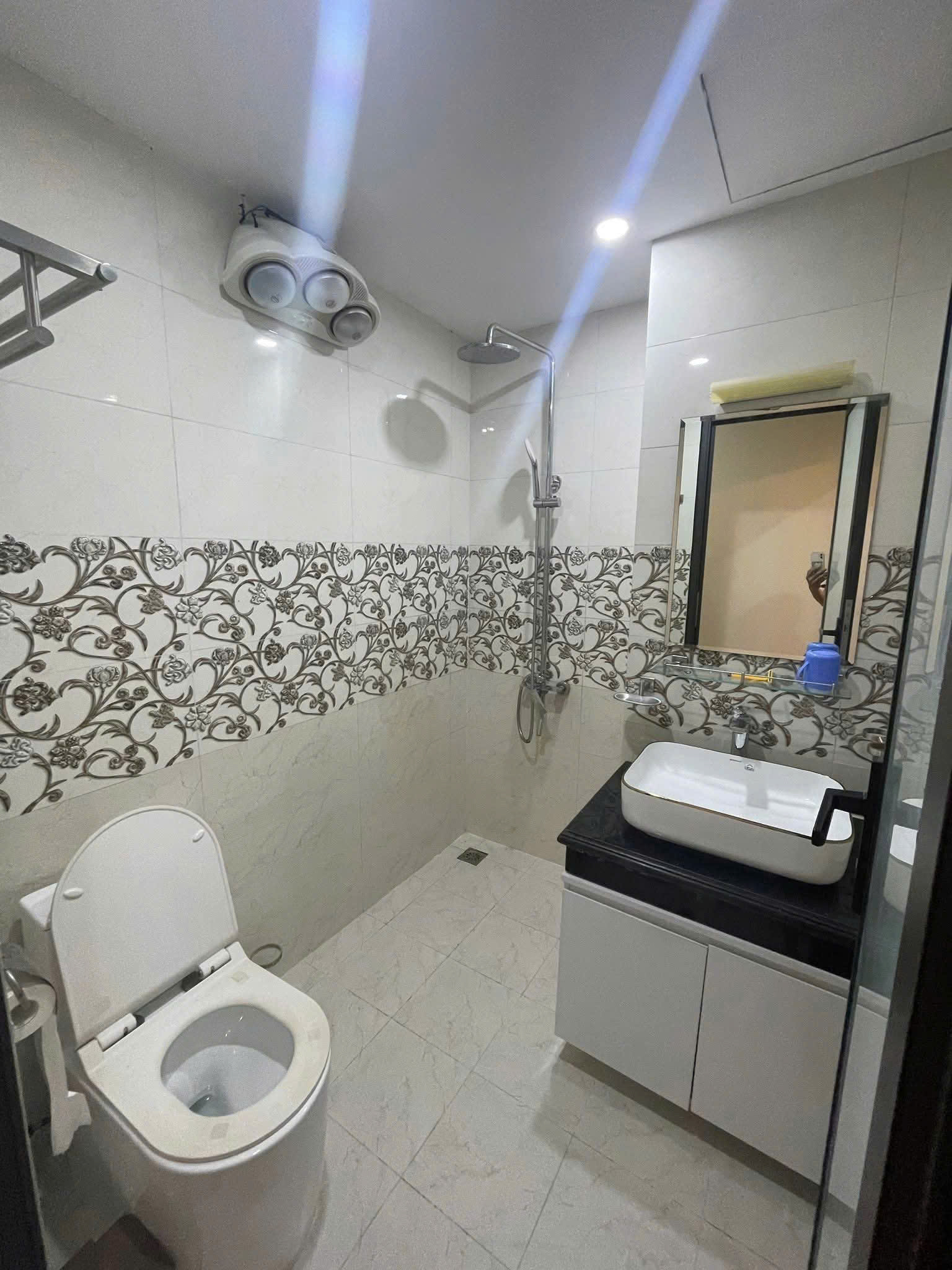 HIẾM NGỌC THỤY – Ô TÔ VÀO NHÀ – 38M2 5T – FULL NỘI THẤT – TRUNG TÂM – 9.3 TỶ 16000164