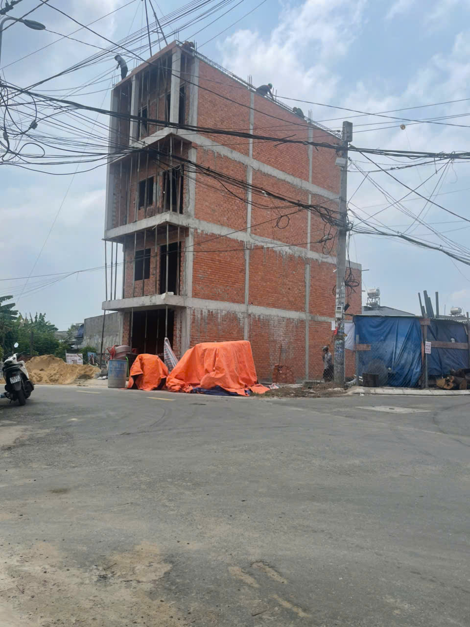 CHỈ HƠN 3 TỶ – SỞ HỮU NGAY ĐẤT ĐẸP LÊ VĂN KHƯƠNG - CÓ VĨA HÈ, VỊ TRÍ ĐẸP 16000196