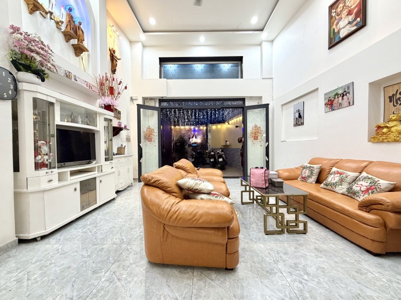 BÁN NHÀ GÒ VẤP OTO VÀO NHÀ 125M2 5 TẦNG NGANG 5,2M NỞ HẬU ĐẸP LL NGUYỄN KIỆM 12.3 TỶ 16000204