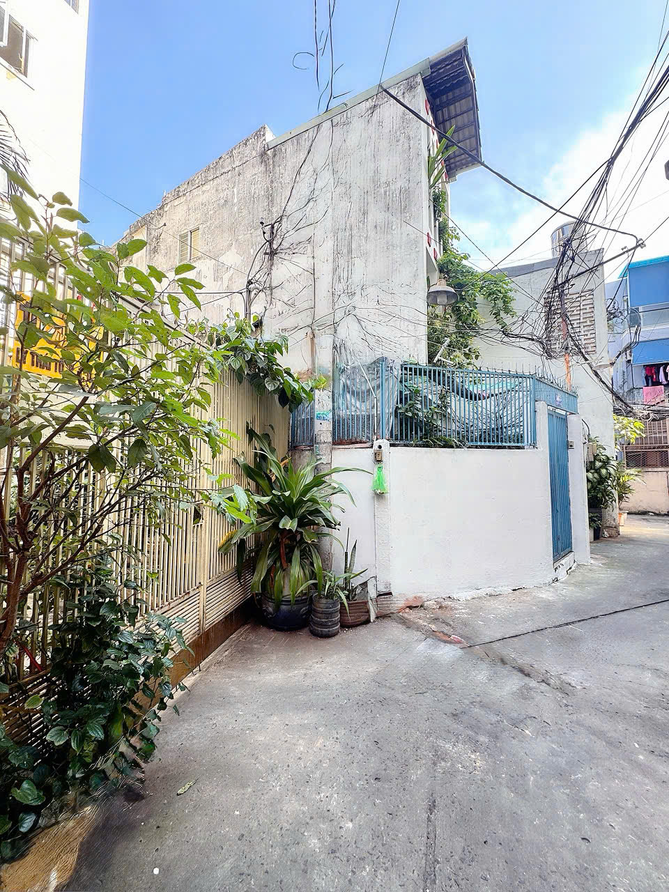 CHỦ 1 ĐỜI XƯA LÀ GIÁO VIÊN- BÁN NHÀ 5 TẦNG Đ.LÝ THÁI TỔ, QUẬN 3- DT SIÊU LỚN 190M2 NGANG 9M*22M- 16000261