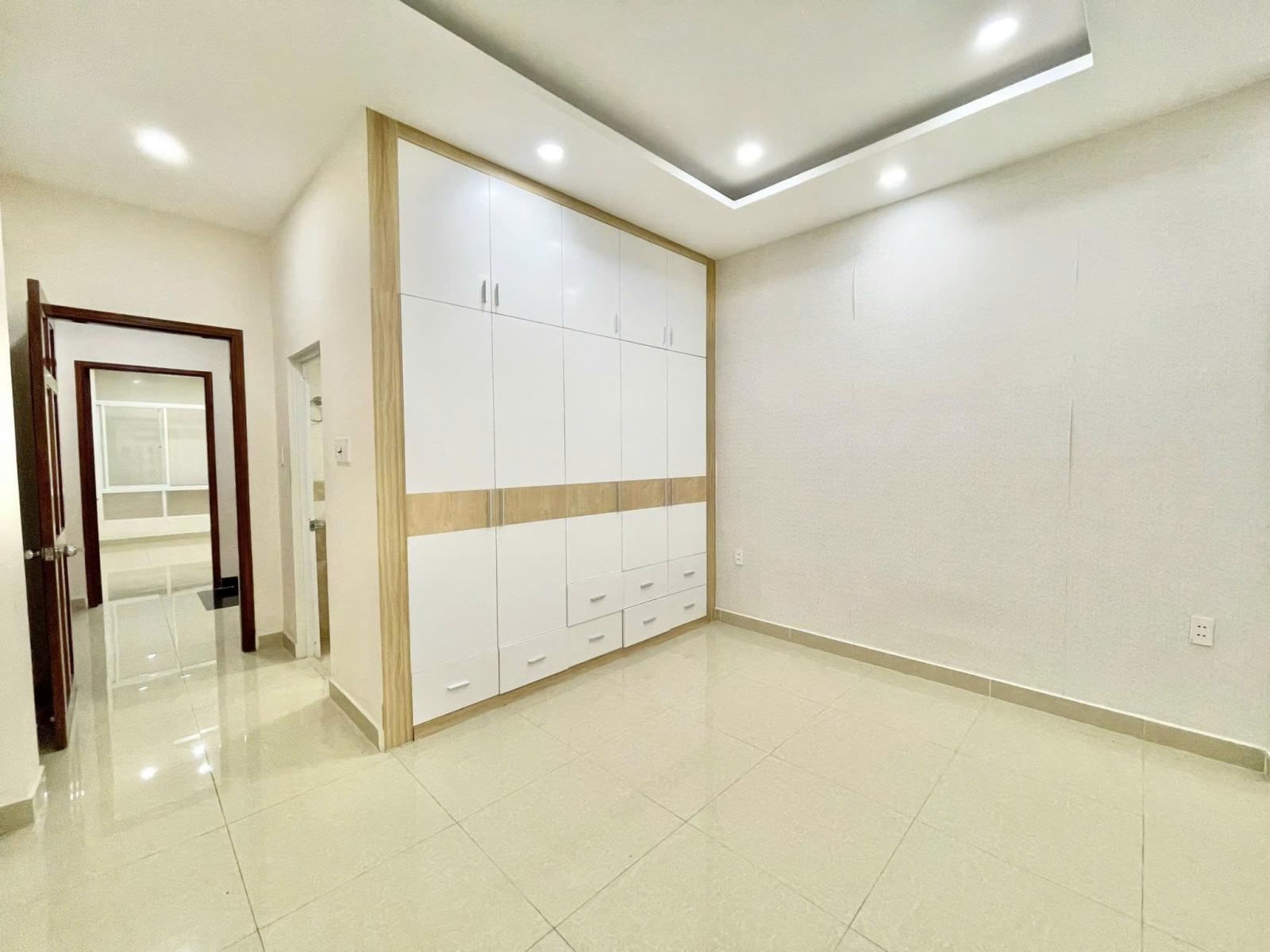 Bán Nhà 4 Tầng KDC Hồng Đào Hẻm 5m 520 Quốc Lộ 13 Hiệp Bình Phước Thành Phố Thủ Đức 16000276