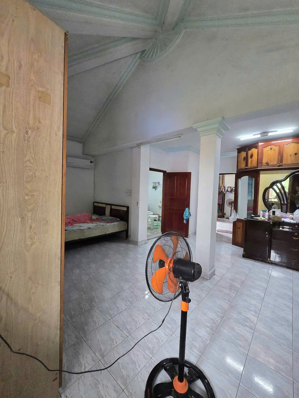 BIỆT THỰ SÂN VƯỜN 1000M² – ĐÔNG HƯNG THUẬN Q12 – CÓ HỒ BƠI, CÂY XANH 16000391