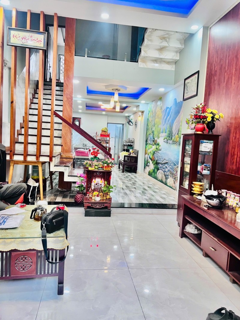 Bán nhà đường Man Thiện, Phường Tăng Nhơn Phú A, Q9, Thủ Đức, TP HCM. DT 72m2, 3 tầng, sổ hồng. Giá 16000405