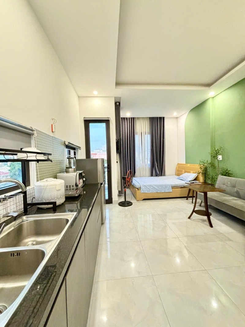 Tòa căn hộ mặt tiền Hồ Xuân Hương 140m2 giá 35.5 tỷ dòng tiền 70tr/tháng 16000413
