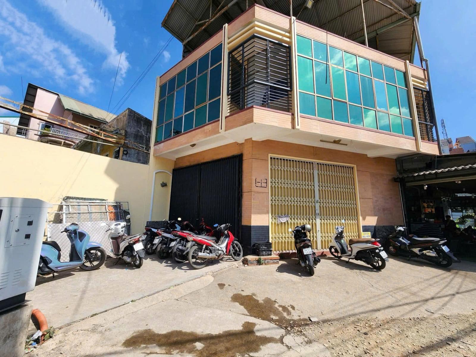 Cho thuê nhà mặt tiền Nguyễn Công Trứ phường 8 Đà Lạt 28 triệu/tháng 16000539