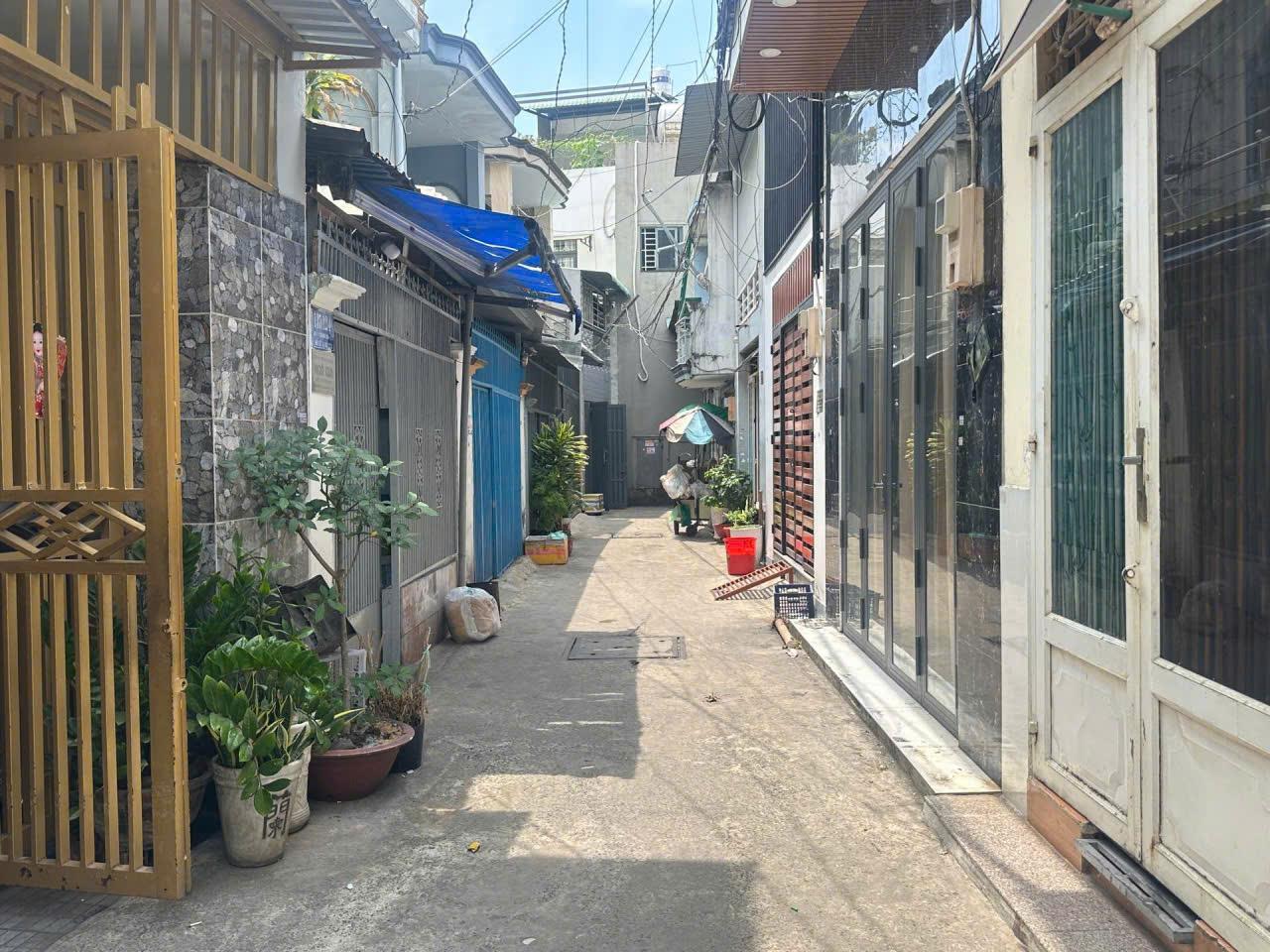 CHỈ 2.9 TỶ - CÓ NHÀ 2 TẦNG HẺM XE HƠI - QUẬN 12 RA RIÊNG THÔI! 16000544