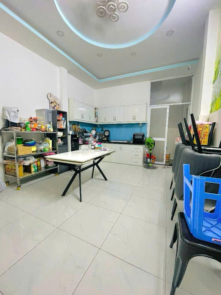 Bán nhà đường Tô Hiệu, Tân Phú - 2 tầng - 4x17m - nở hậu nhẹ tài lộc - 7.1 tỷ(tl) 16000596