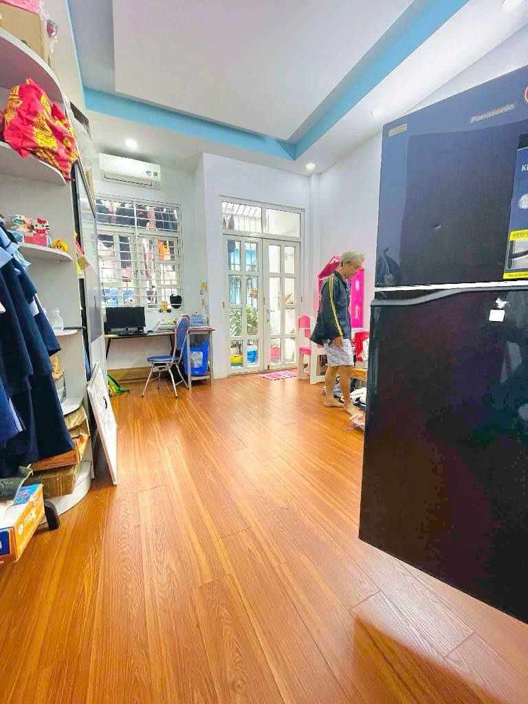 Bán nhà đường Tô Hiệu, Tân Phú - 2 tầng - 4x17m - nở hậu nhẹ tài lộc - 7.1 tỷ(tl) 16000596