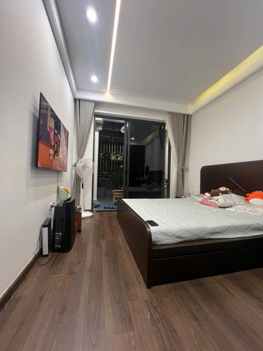 🏡 Bán nhà đẹp ngõ phố Xuân Thủy – diện tích rộng – giá hợp lý 16000625